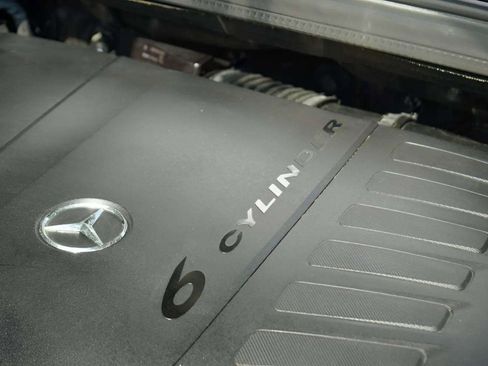 Used 2022 Mercedes-Benz GLS 450 4MATIC image 37