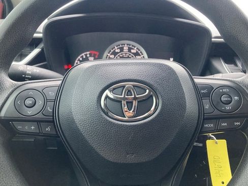 Certified 2022 Toyota Corolla LE image 17
