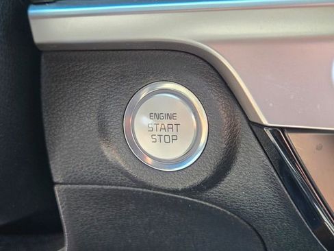 Used 2024 Kia Telluride S FWD image 32