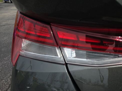 Used 2024 Hyundai Elantra SEL w/ Convenience Package image 11