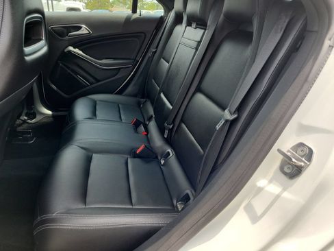 Used 2019 Mercedes-Benz CLA 250 4MATIC image 15