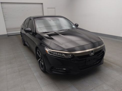 Used 2019 Honda Accord Sport image 13