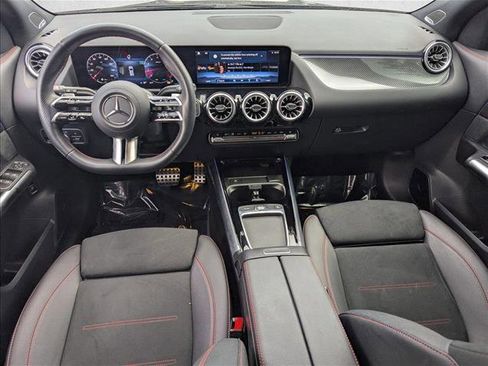 Certified 2025 Mercedes-Benz GLA 250 image 19