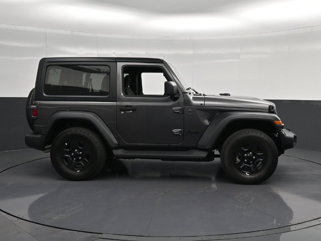Used 2026 Jeep Wrangler Sport AWD/4WD image 4
