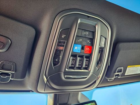 New 2026 Jeep Grand Cherokee Limited image 32