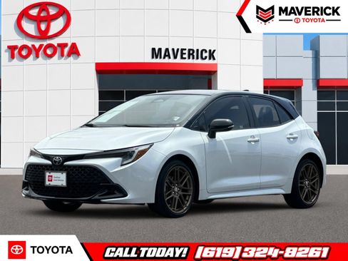 Used 2024 Toyota Corolla SE w/ SE Package FWD image 1