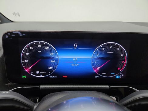 Used 2024 Mercedes-Benz GLA 250 image 16