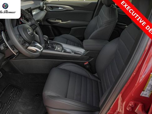 New 2025 Alfa Romeo Tonale w/ Premium Package image 10