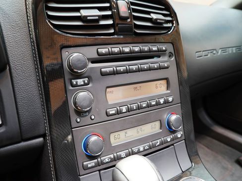 Used 2008 Chevrolet Corvette Coupe RWD image 55