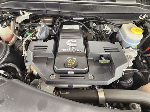 Used 2024 RAM 2500 Laramie w/ Night Edition AWD/4WD image 31