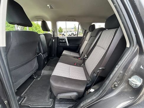 Used 2020 Toyota 4Runner SR5 AWD/4WD image 27
