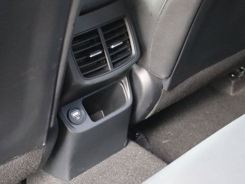 Used 2022 Kia Seltos S FWD image 17