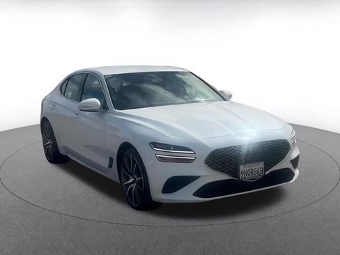 Used 2025 Genesis G70 2.5T image 2