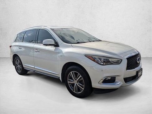 Used 2020 INFINITI QX60 Luxe w/ Essential Package image 3