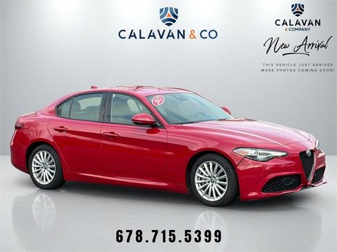 Used 2023 Alfa Romeo Giulia Sprint image 1