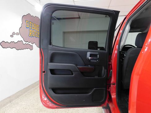 Used 2018 GMC Sierra 2500 SLE w/ HD SLE Preferred Plus Package AWD/4WD image 77