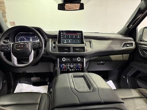 Used 2023 GMC Yukon SLT w/ SLT Luxury Package AWD/4WD image 25