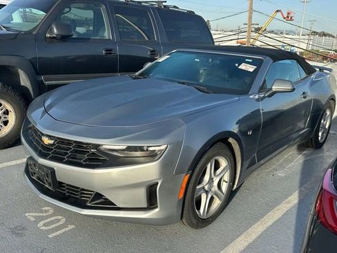 Used 2023 Chevrolet Camaro LT image 2