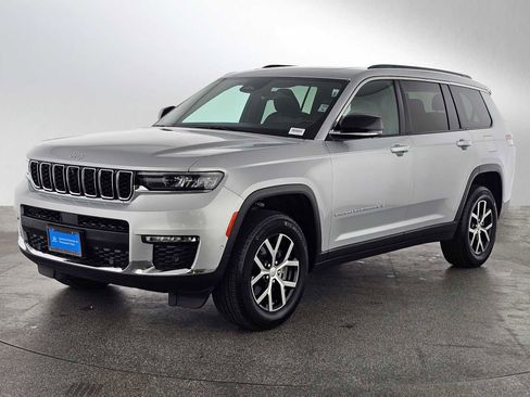 Used 2024 Jeep Grand Cherokee L Limited w/ Luxury Tech Group II AWD/4WD image 7