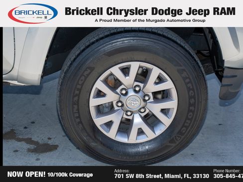 Used 2017 Toyota Tacoma SR5 RWD image 36