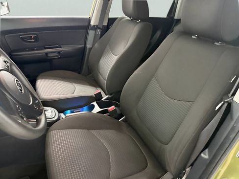 Used 2012 Kia Soul FWD image 11
