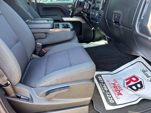 Used 2018 Chevrolet Silverado 1500 LT w/ All Star Edition AWD/4WD image 22
