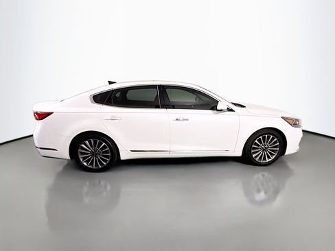 Used 2017 Kia Cadenza Technology FWD image 11