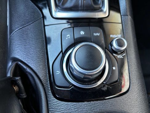 Used 2016 MAZDA MAZDA3 i Sport w/ Preferred Equipment Package image 26