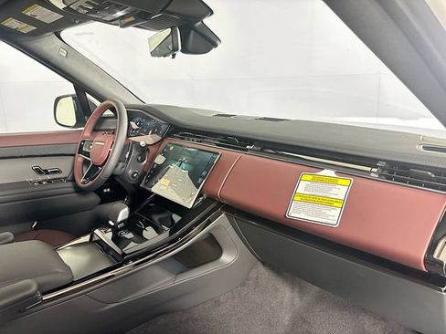 New 2026 Land Rover Range Rover Sport Dynamic SE AWD/4WD image 27