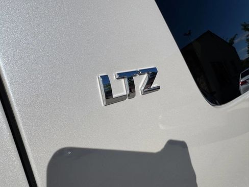 Used 2012 Chevrolet Suburban LTZ AWD/4WD image 5