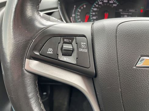 Used 2022 Chevrolet Trax LT w/ Premium Seat Package image 23