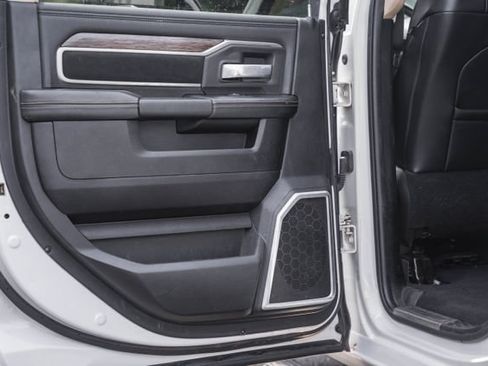 Used 2020 RAM 2500 Laramie AWD/4WD image 35