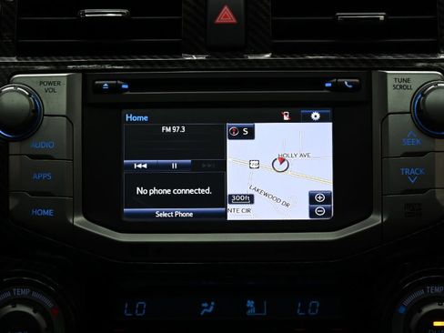 Used 2018 Toyota 4Runner Limited AWD/4WD image 29
