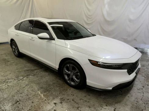 Used 2024 Honda Accord EX image 2
