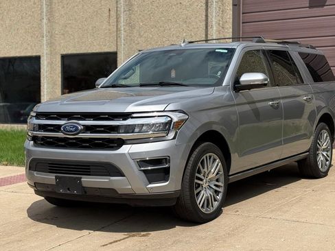 Used 2024 Ford Expedition Max Limited image 3
