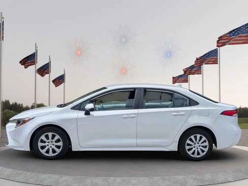 Used 2021 Toyota Corolla LE FWD image 5