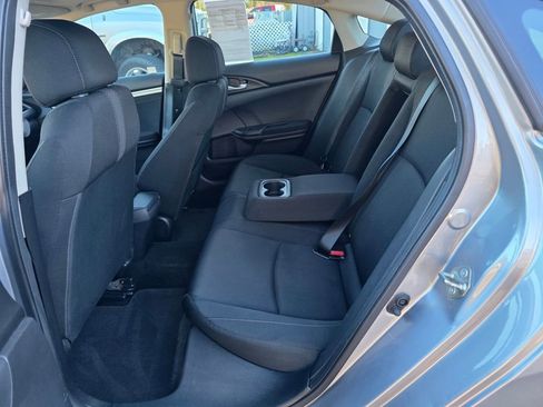 Used 2019 Honda Civic EX image 11