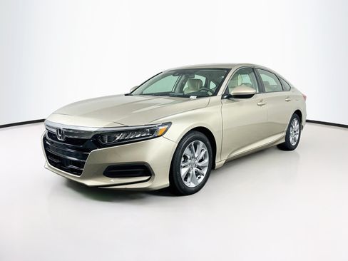 Used 2018 Honda Accord LX image 3