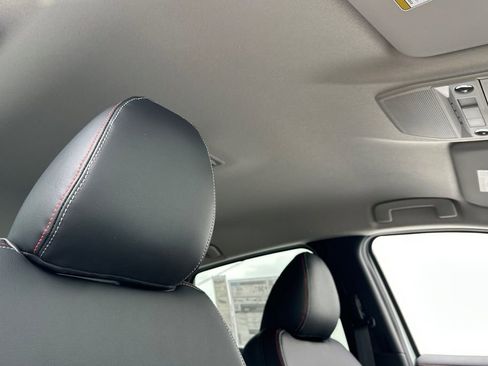 New 2025 Nissan Kicks SR w/ Illumination Package image 14