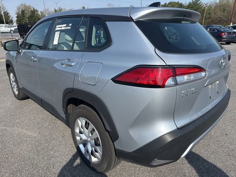 Used 2024 Toyota Corolla Cross L image 5