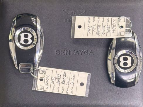 Used 2020 Bentley Bentayga AWD/4WD image 44