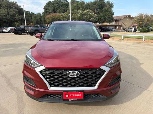 Used 2019 Hyundai Tucson SE FWD image 2