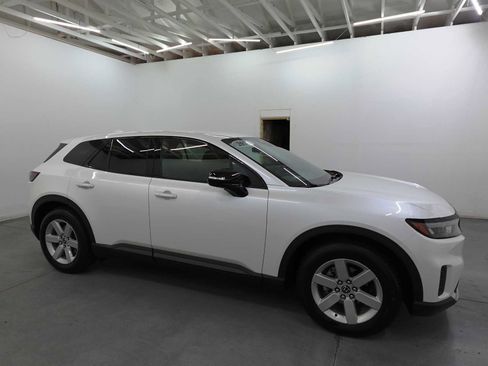 Used 2024 Honda Prologue EX image 4