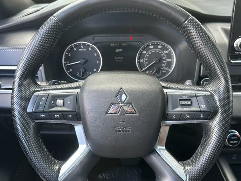 Used 2022 Mitsubishi Outlander SE AWD/4WD image 24