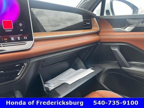 Used 2026 Volkswagen Tiguan SEL R-Line image 24