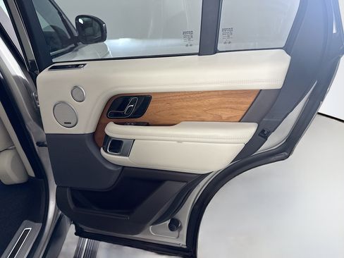 Used 2018 Land Rover Range Rover Supercharged image 28
