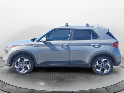 Used 2022 Hyundai Venue SEL
