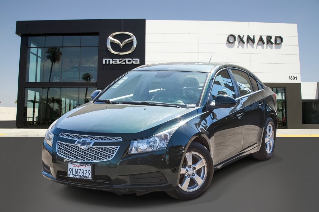 Used 2014 Chevrolet Cruze LT w/ Technology Package FWD image 1