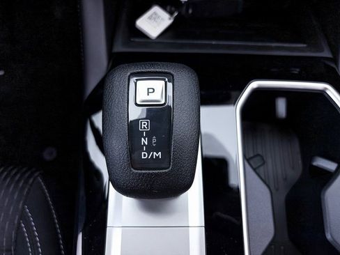 New 2025 Mitsubishi Outlander ES image 18