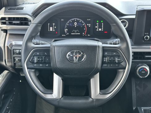 Used 2025 Toyota 4Runner SR5 image 41